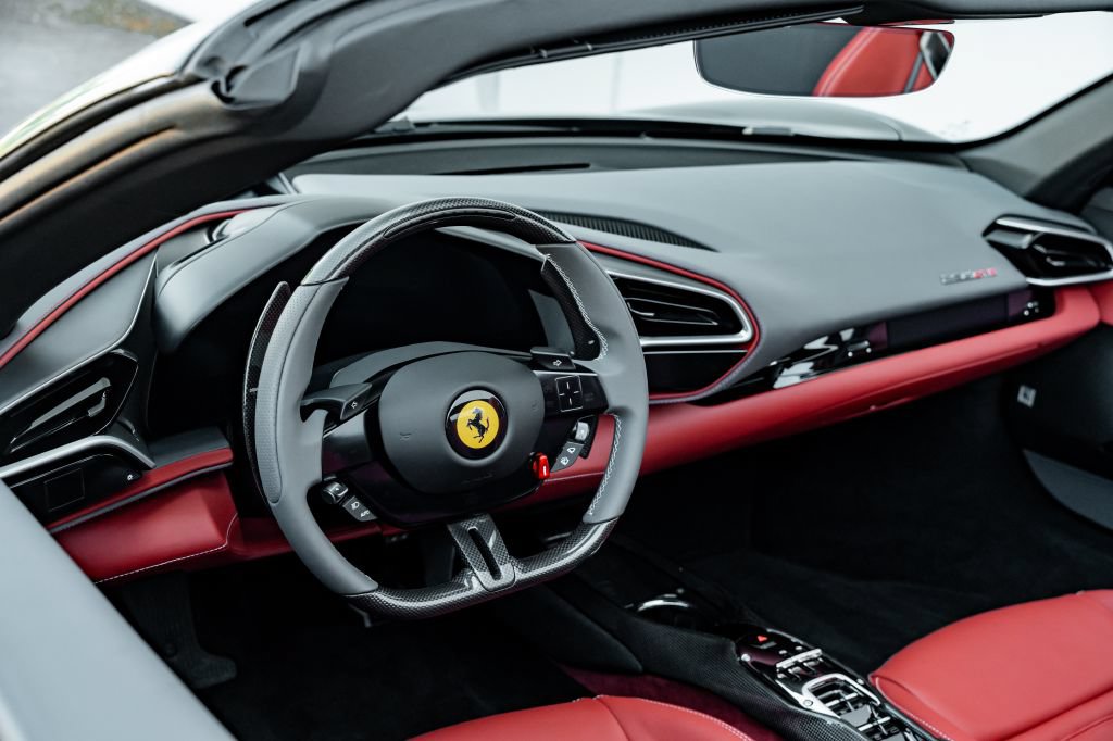 Used 2023 Ferrari 296 GTS RWD image 28