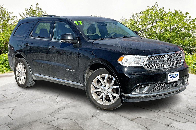 Used 2017 Dodge Durango Citadel w/ Technology Group AWD/4WD image 3