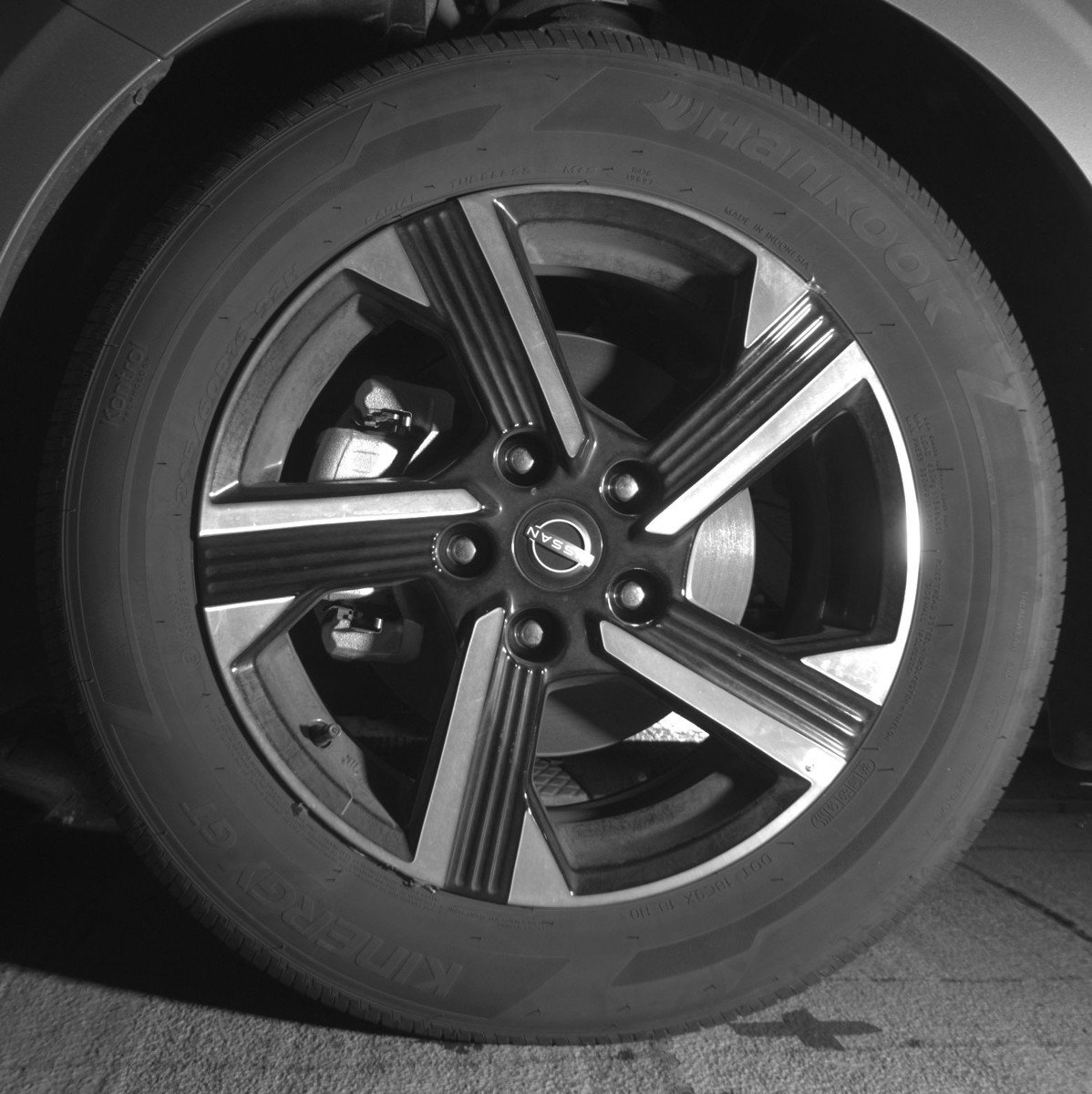 Used 2025 Nissan Sentra SV image 12