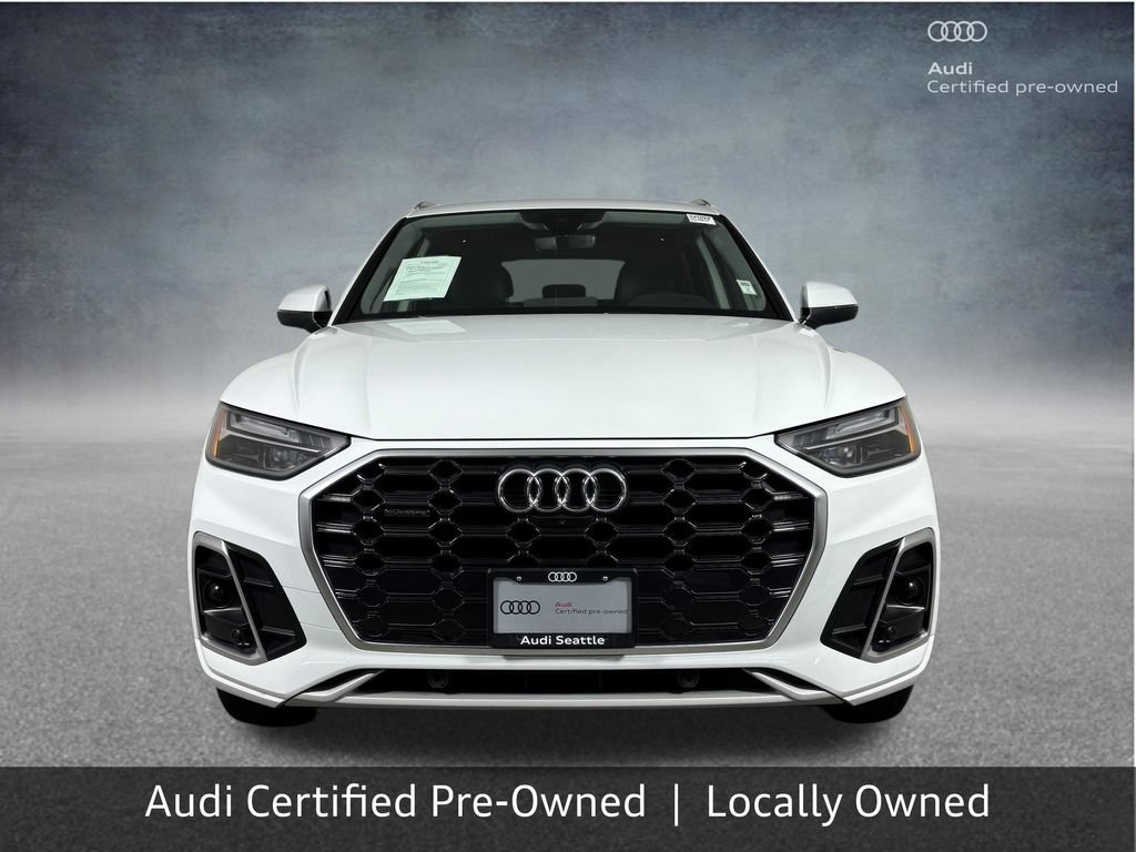 Certified 2025 Audi Q5 2.0T Premium Plus w/ Premium Plus Package AWD/4WD image 3