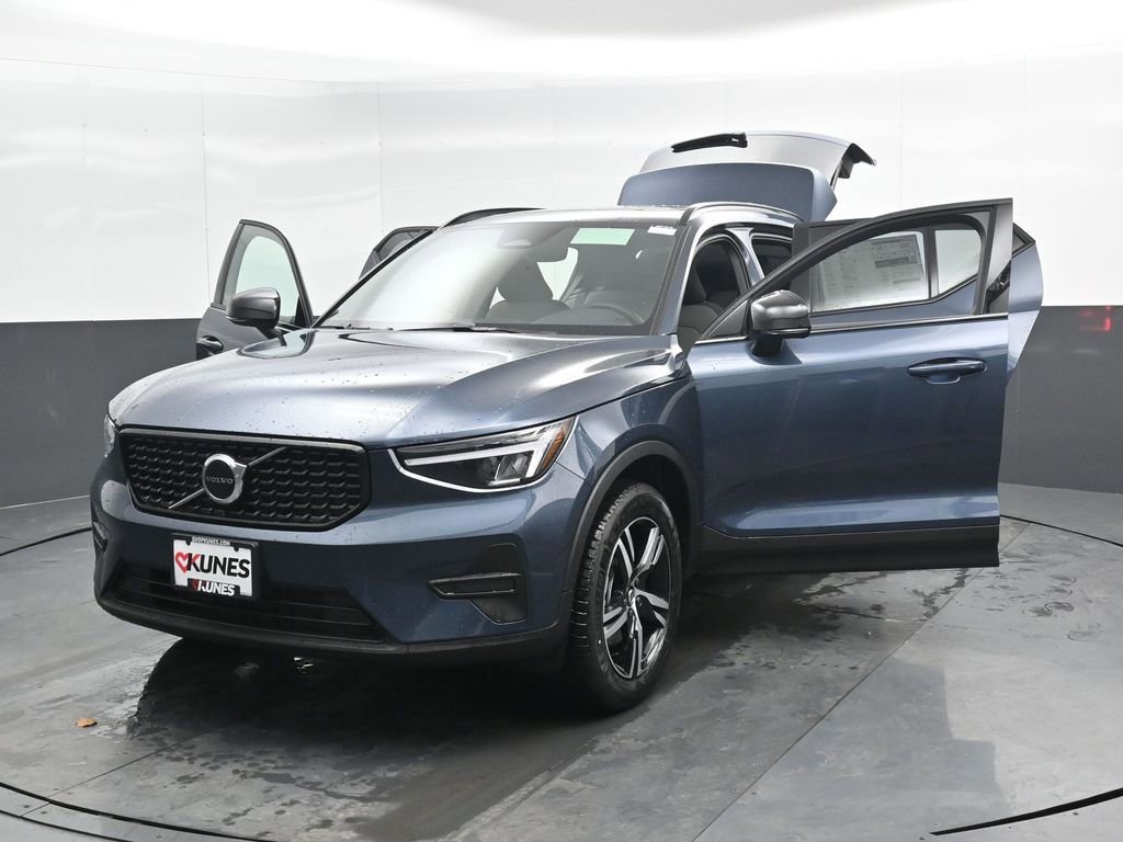 New 2026 Volvo XC40 B5 Core w/ Protection Package Premier AWD/4WD image 45