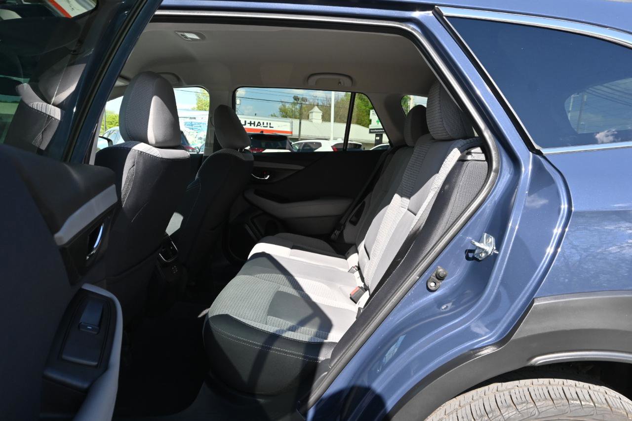 Used 2023 Subaru Outback Premium AWD/4WD image 7