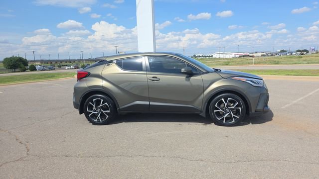 Used 2021 Toyota C-HR XLE FWD image 5