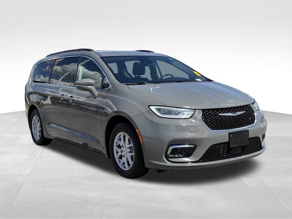 Used 2022 Chrysler Pacifica Touring-L FWD image 28