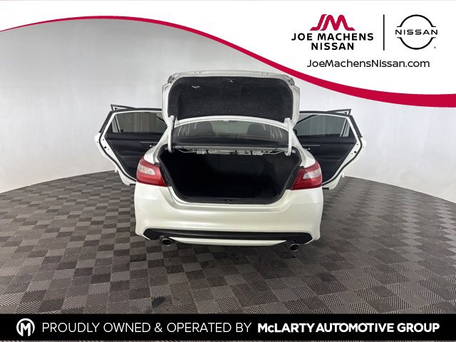 Used 2018 Nissan Altima 2.5 SV w/ 2.5 SV Technology Package image 16