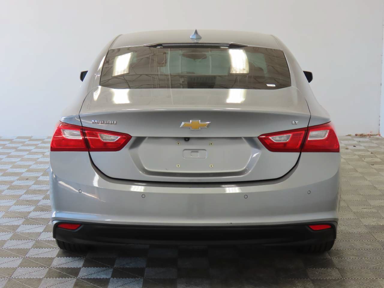 Used 2024 Chevrolet Malibu LT FWD image 4