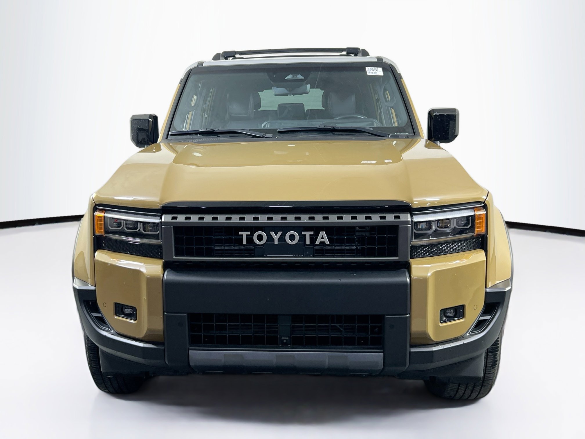 Used 2024 Toyota Land Cruiser image 2