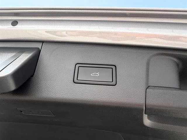 New 2026 Volkswagen Atlas SEL Premium R-Line image 32