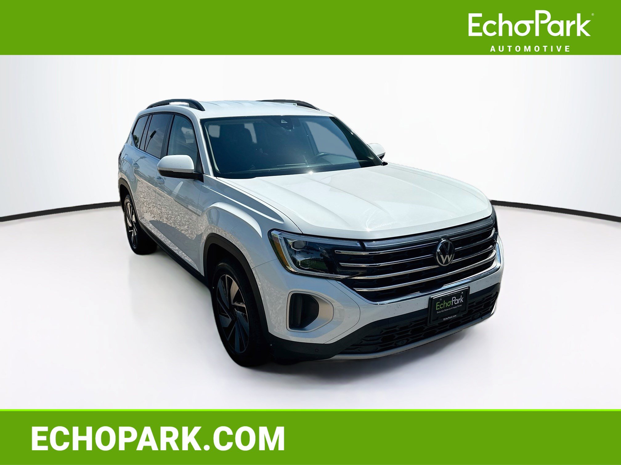 Used 2024 Volkswagen Atlas SE AWD/4WD image 1