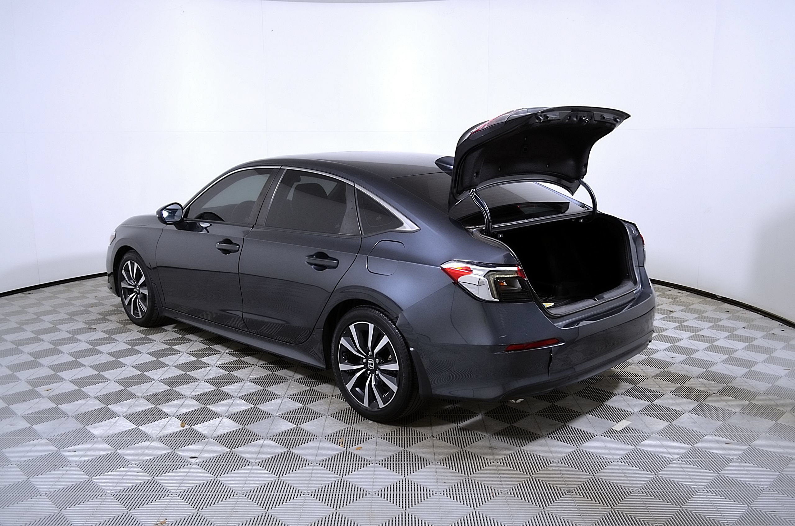 Used 2024 Honda Civic EX image 11