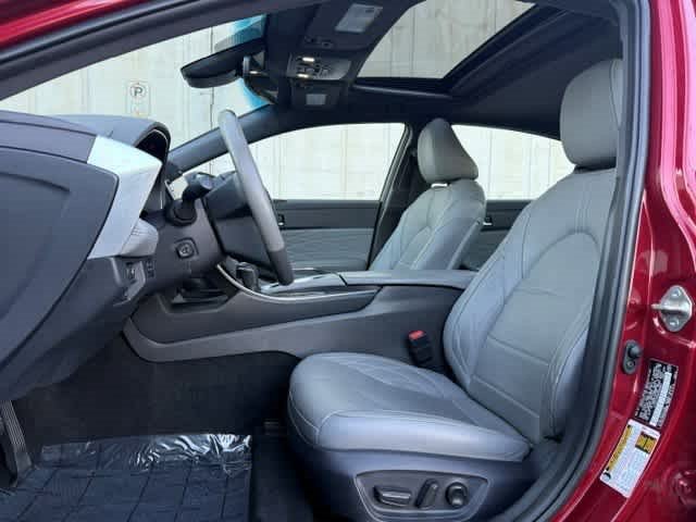 Used 2019 Toyota Avalon Limited w/ Advanced Safety Package FWD image 7