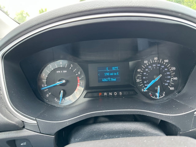 Used 2015 Ford Fusion S image 11