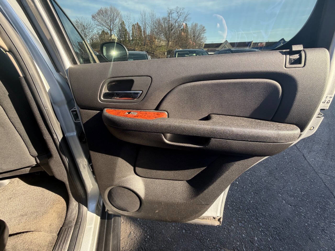 Used 2013 Chevrolet Tahoe LS w/ Convenience Package AWD/4WD image 38