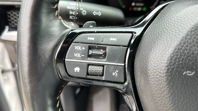 Used 2025 Honda CR-V Sport Touring image 13