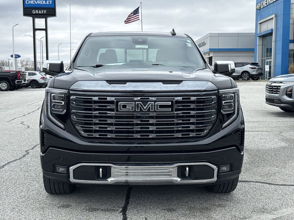 Used 2024 GMC Sierra 1500 Denali Ultimate image 3