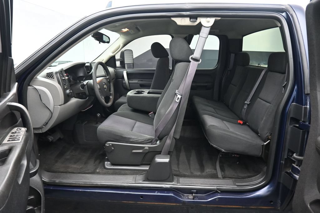 Used 2011 Chevrolet Silverado 1500 LS AWD/4WD image 42