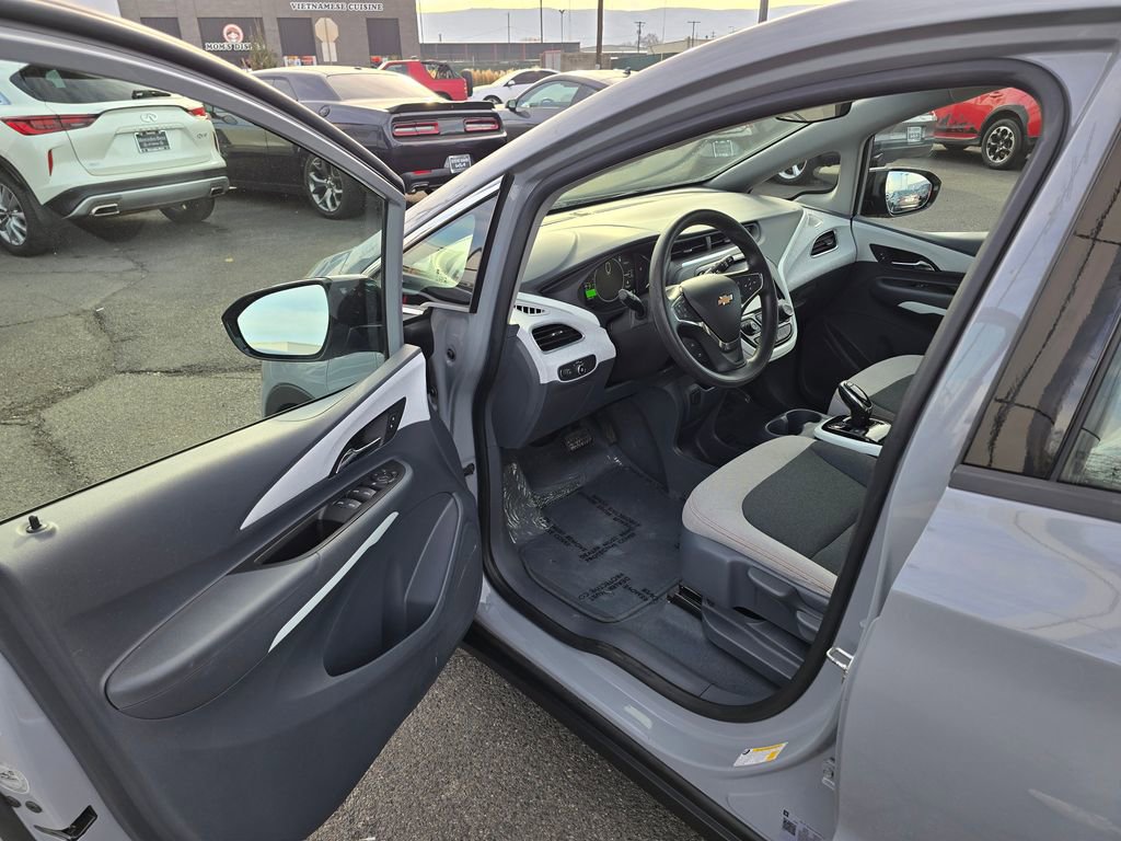 Used 2021 Chevrolet Bolt LT image 19