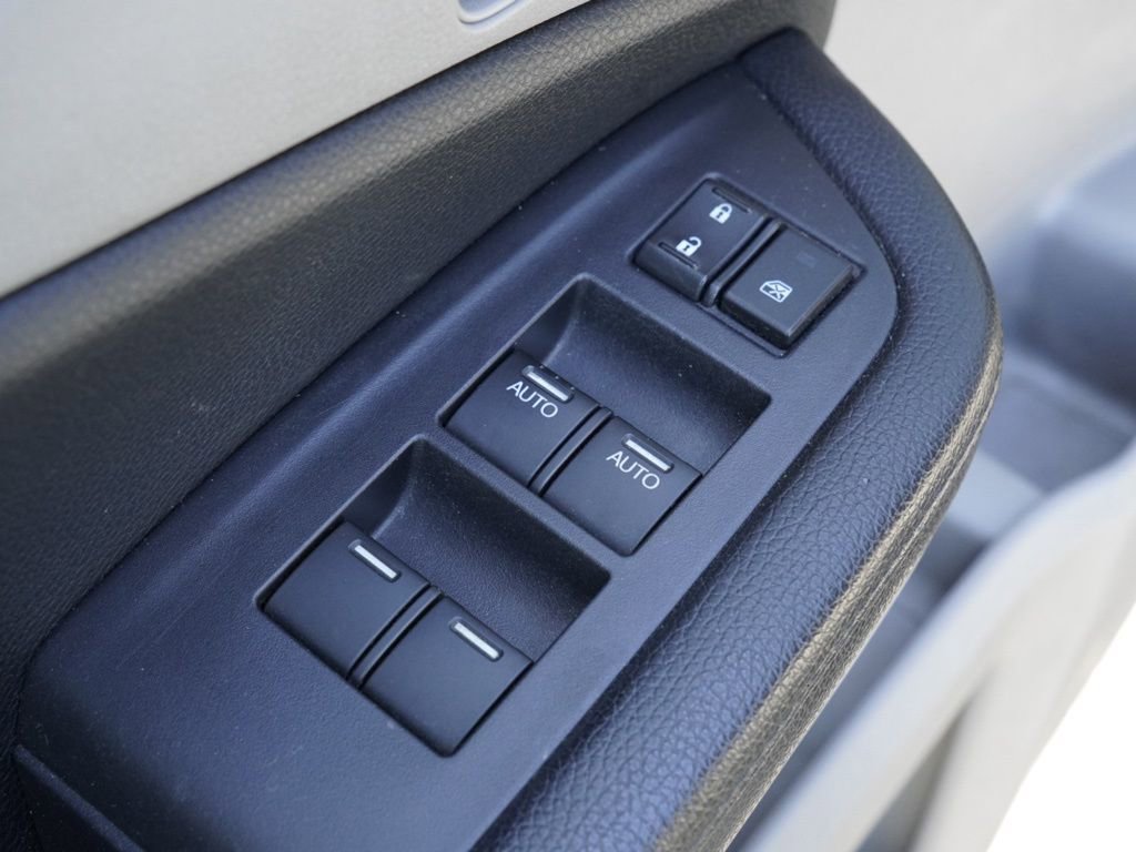 Used 2017 Honda Pilot EX image 9