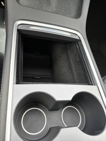 Used 2023 Tesla Model Y 2WD image 17