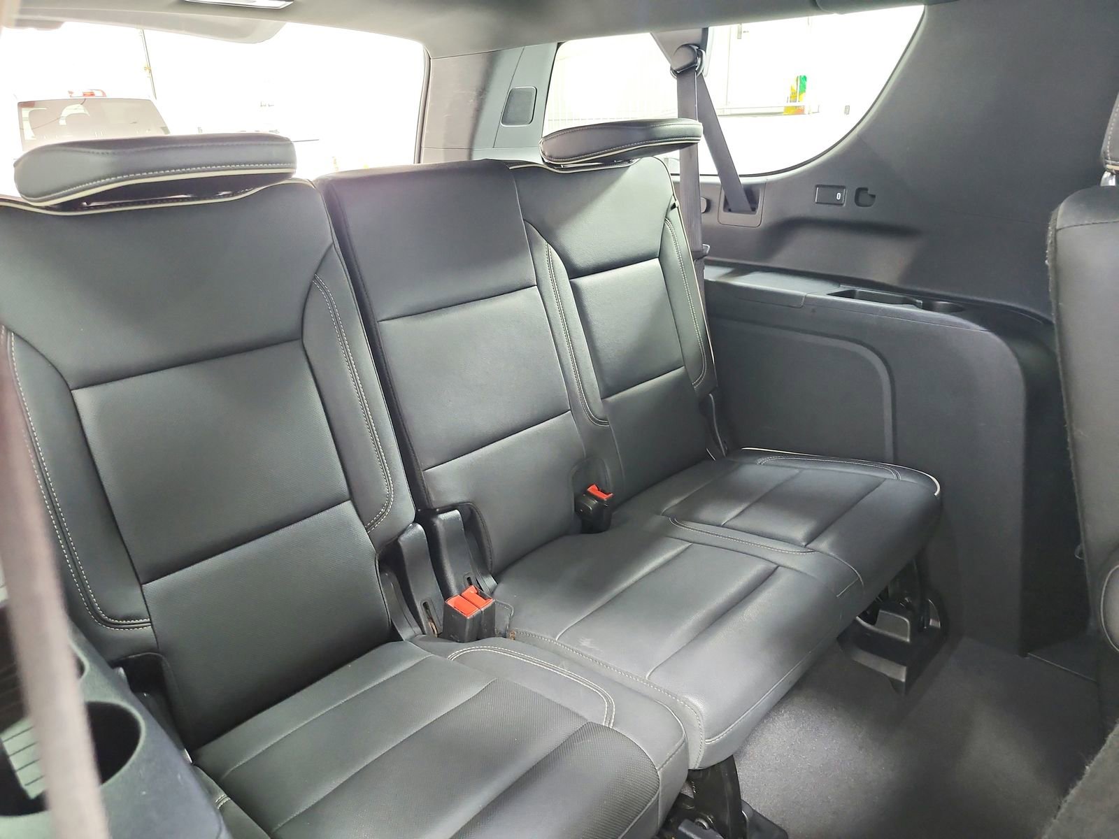 Used 2023 Chevrolet Suburban Premier image 44