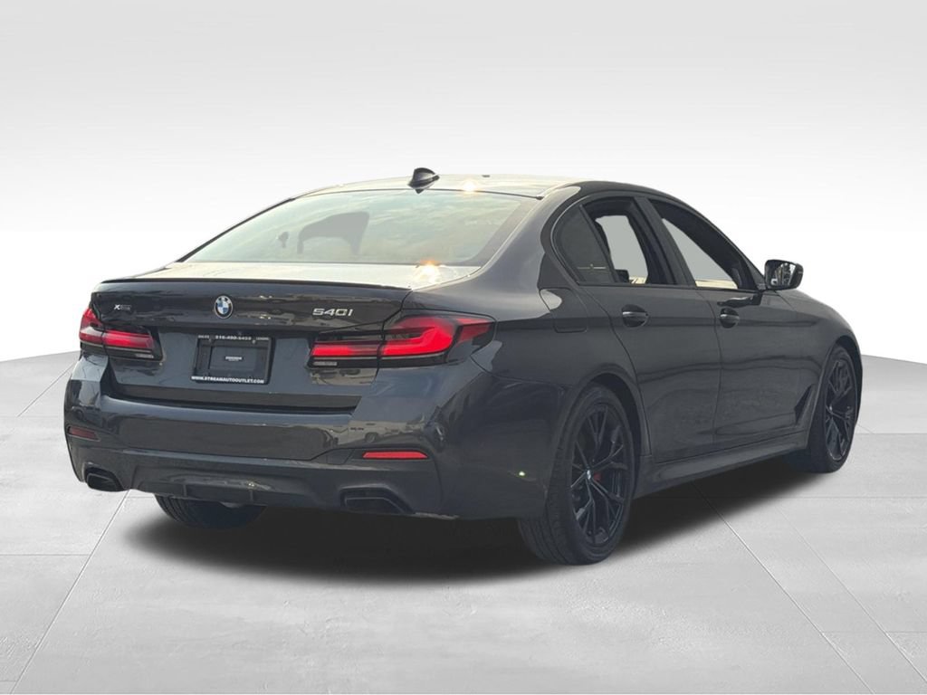 Used 2023 BMW 540i xDrive w/ M Sport Package AWD/4WD image 8