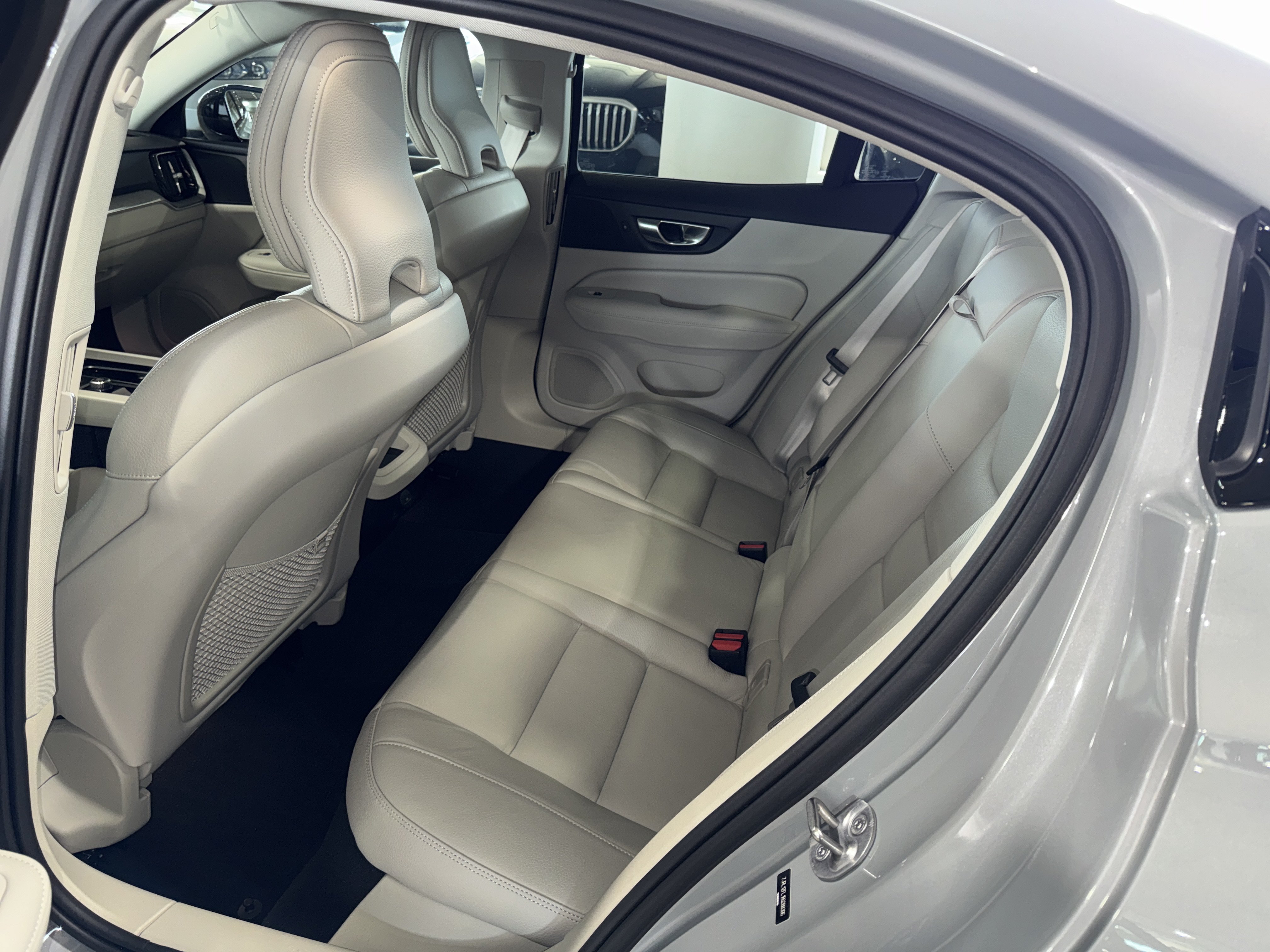 Used 2024 Volvo S60 B5 Plus w/ Climate Package FWD image 14