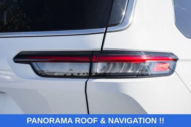 Used 2022 Jeep Grand Cherokee L Limited image 8