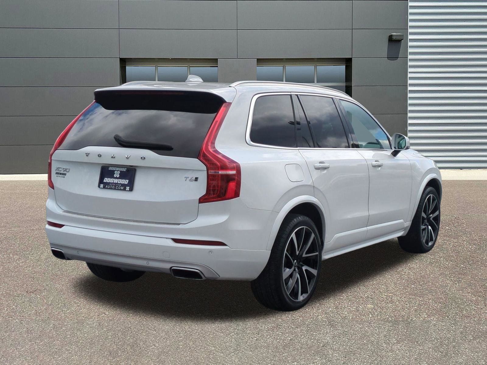 Used 2021 Volvo XC90 T6 Momentum AWD/4WD image 7