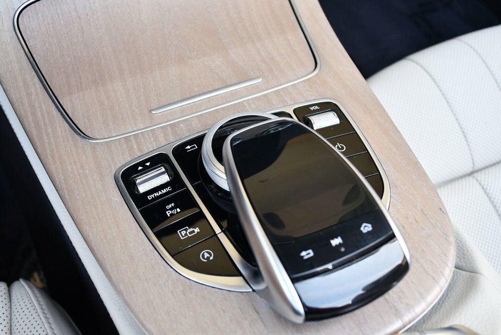 Used 2020 Mercedes-Benz E 450 4MATIC Cabriolet image 77