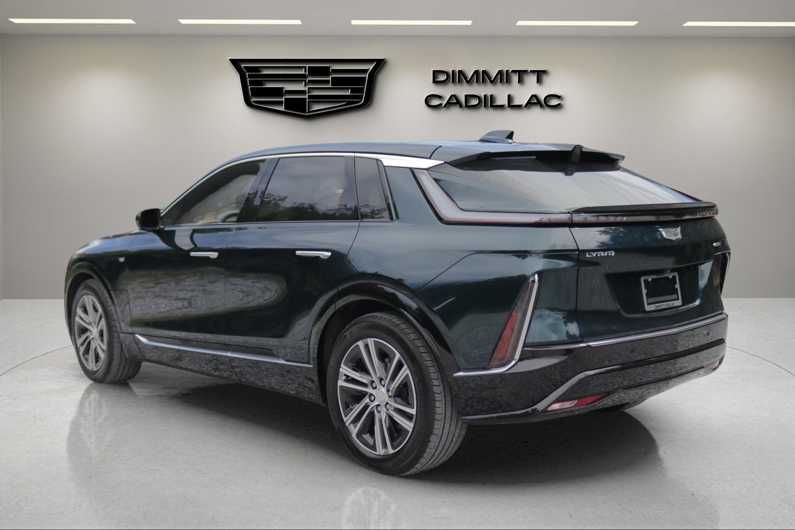 Certified 2025 Cadillac Lyriq Luxury RWD image 3