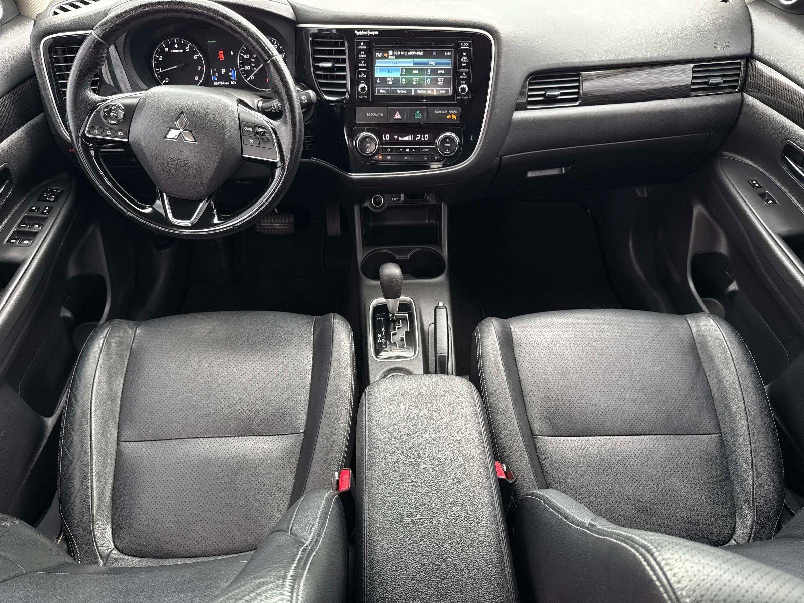 Used 2016 Mitsubishi Outlander SEL FWD image 16