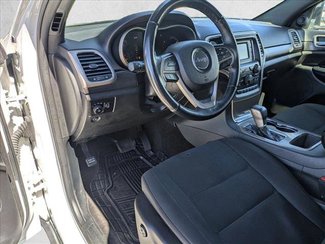 Used 2017 Jeep Grand Cherokee Laredo w/ Quick Order Package 23E image 10