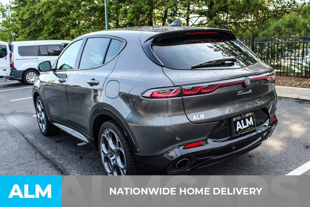 Used 2024 Alfa Romeo Tonale Veloce w/ Active Assist Package AWD/4WD image 4