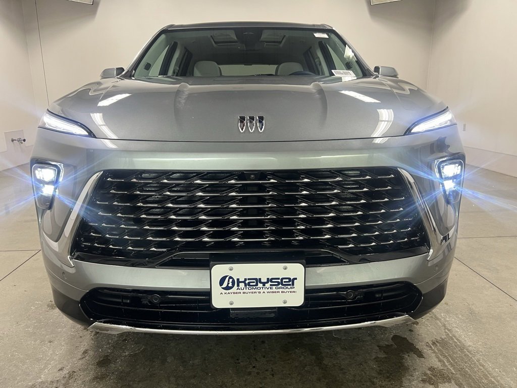New 2026 Buick Enclave Avenir w/ Super Cruise Package image 8