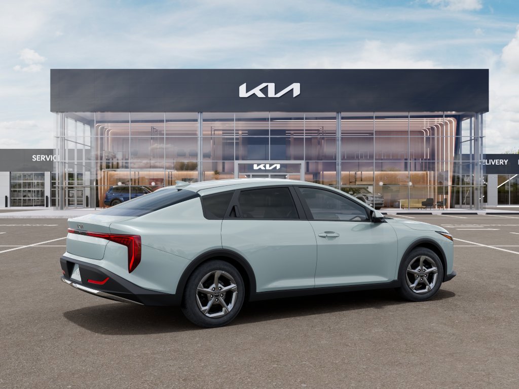New 2026 Kia K4 LXS FWD image 6