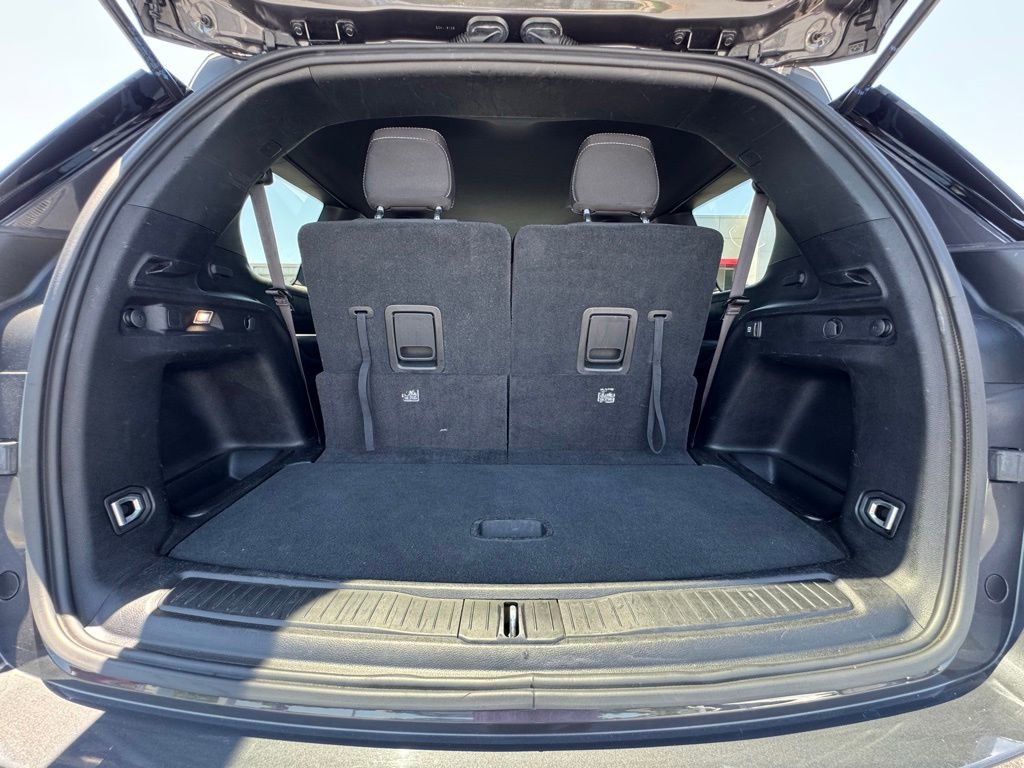 Used 2024 Jeep Grand Cherokee L Laredo RWD image 11