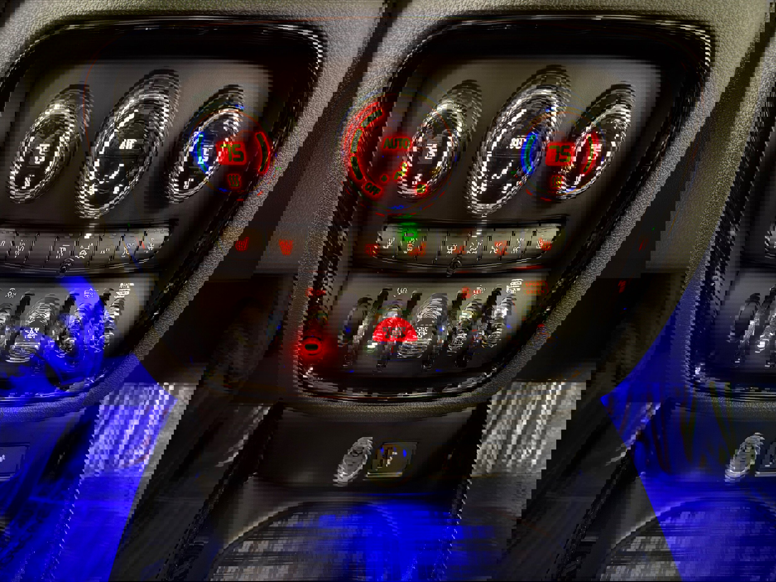 Used 2019 MINI Cooper Clubman S w/ Premium Package image 22