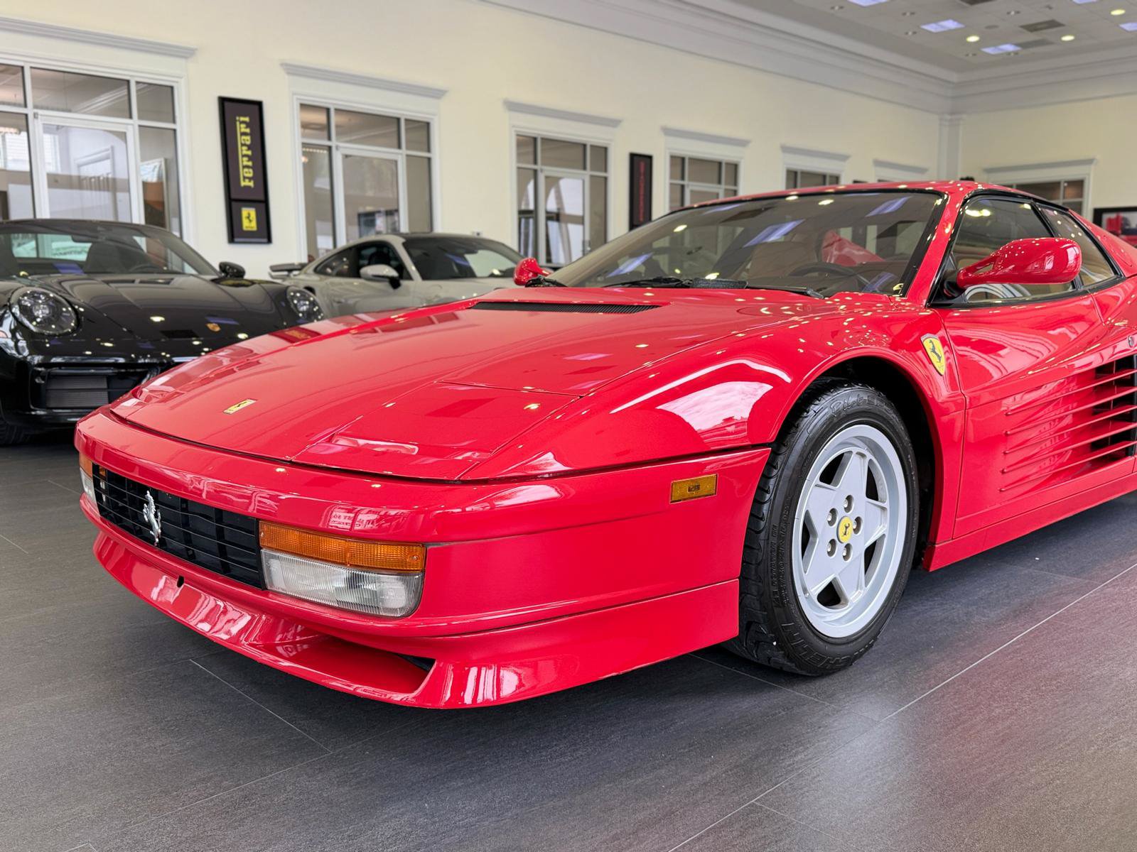 Used 1990 Ferrari Testarossa RWD image 3