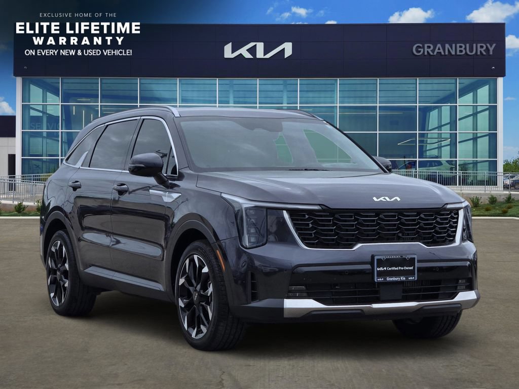 Certified 2025 Kia Sorento EX FWD image 3