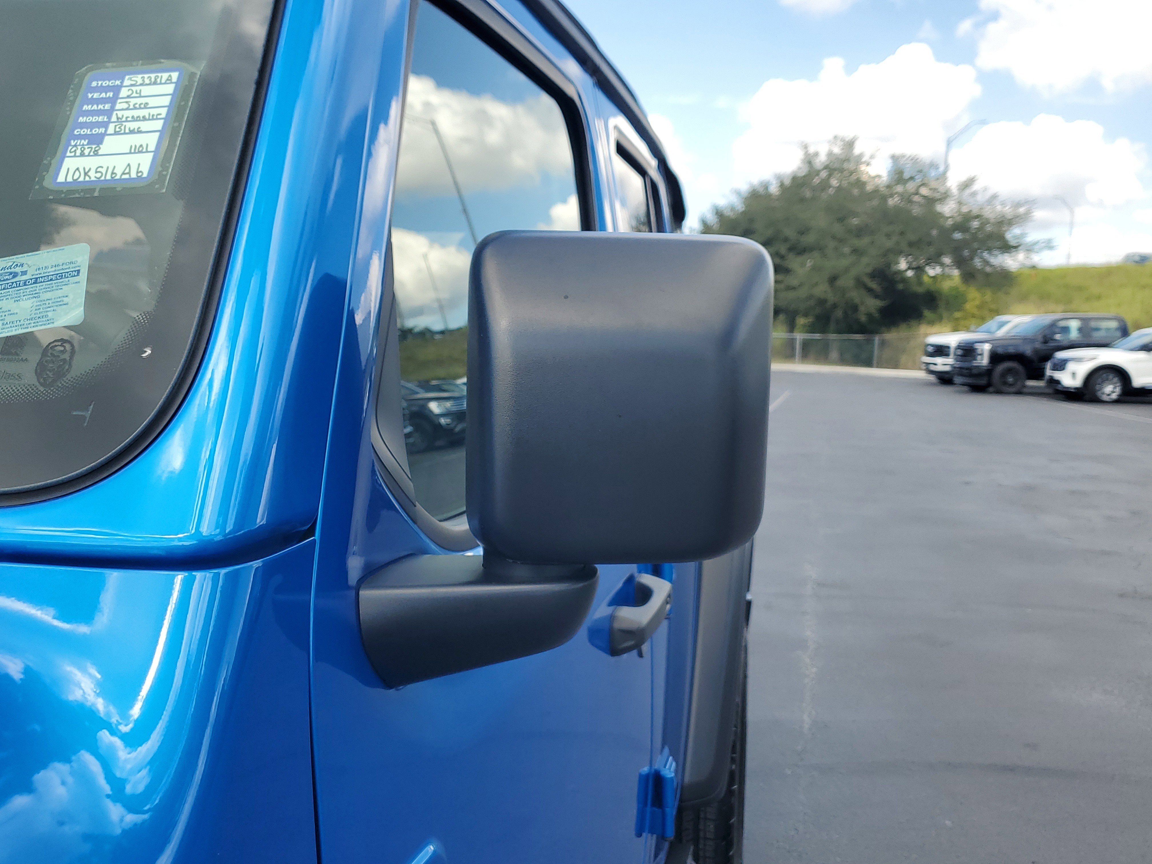 Used 2024 Jeep Wrangler Sport S image 4