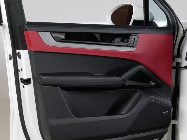 New 2026 Porsche Cayenne S AWD/4WD image 28