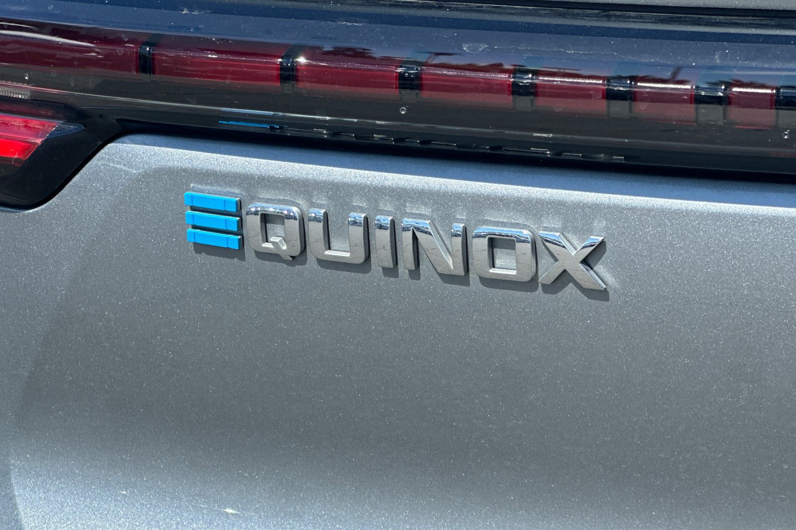 Used 2024 Chevrolet Equinox EV LT FWD image 46