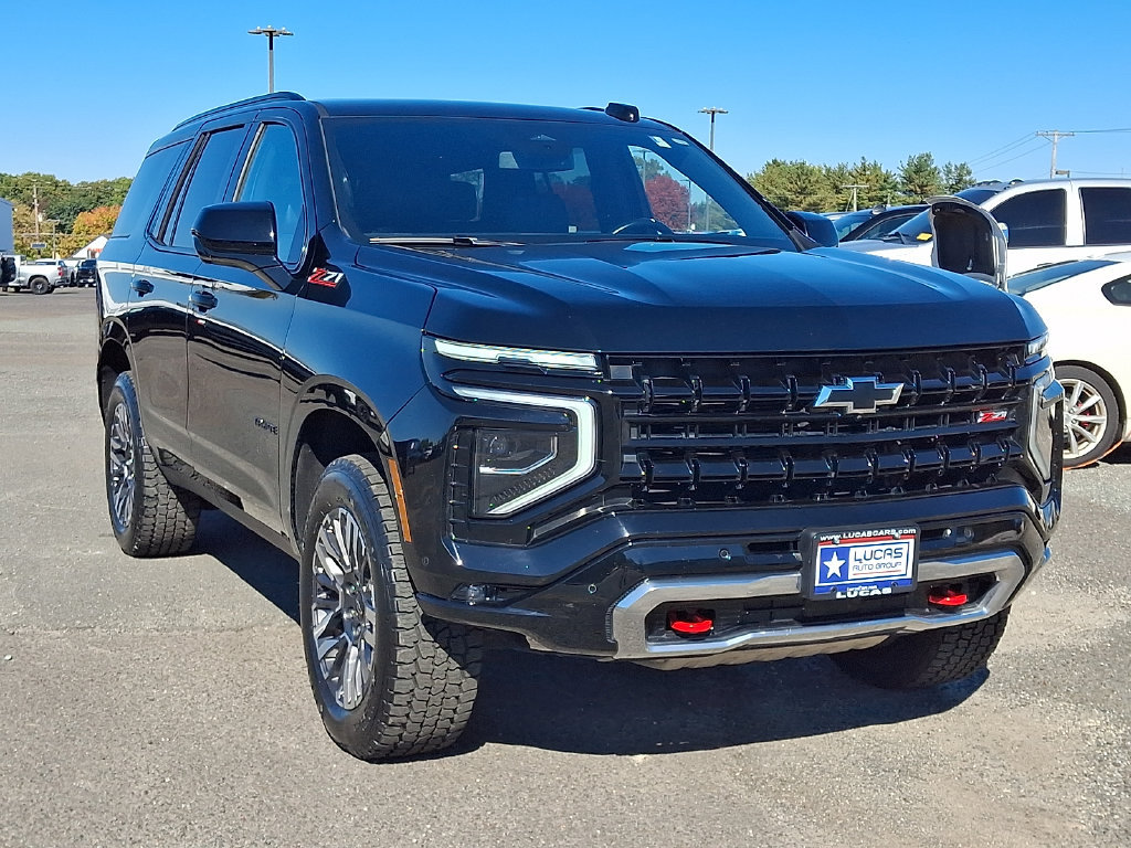 Used 2025 Chevrolet Tahoe Z71 AWD/4WD image 2