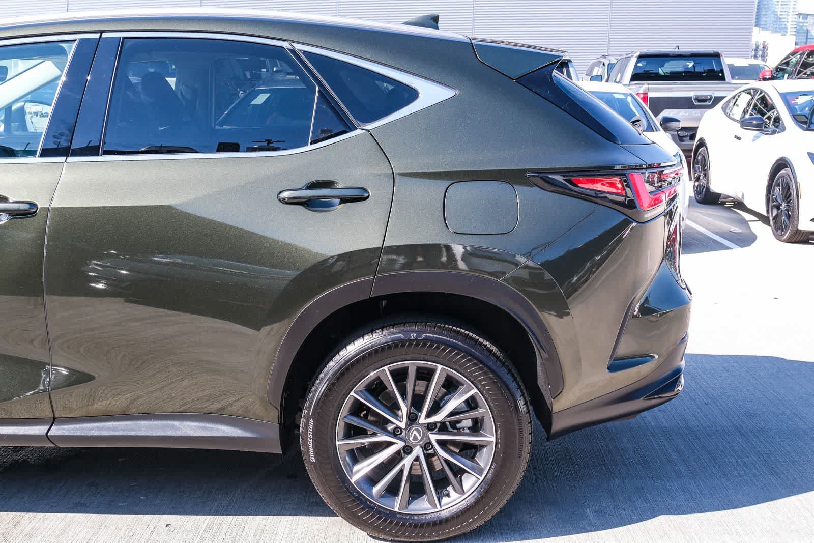 Used 2025 Lexus NX 250 FWD image 8