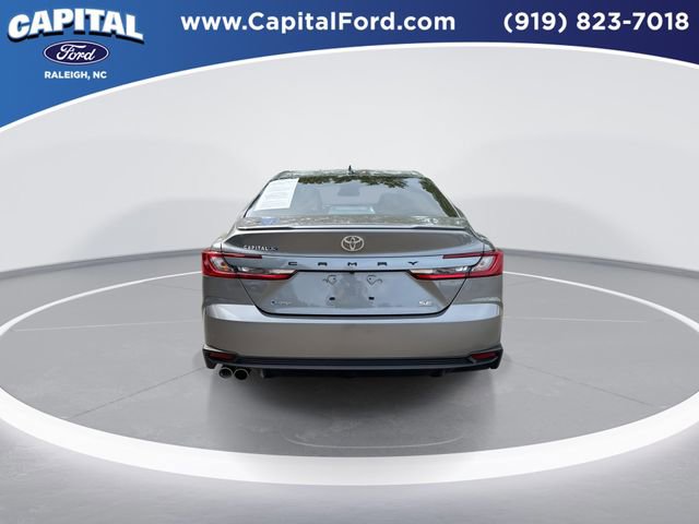 Used 2025 Toyota Camry SE FWD image 7