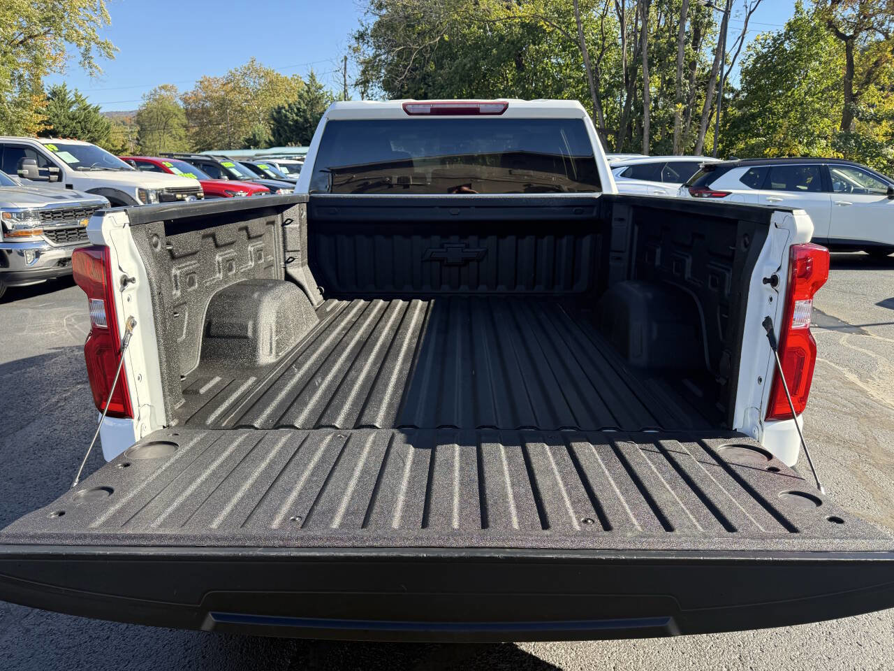 Used 2021 Chevrolet Silverado 1500 Custom w/ Rally Edition image 17