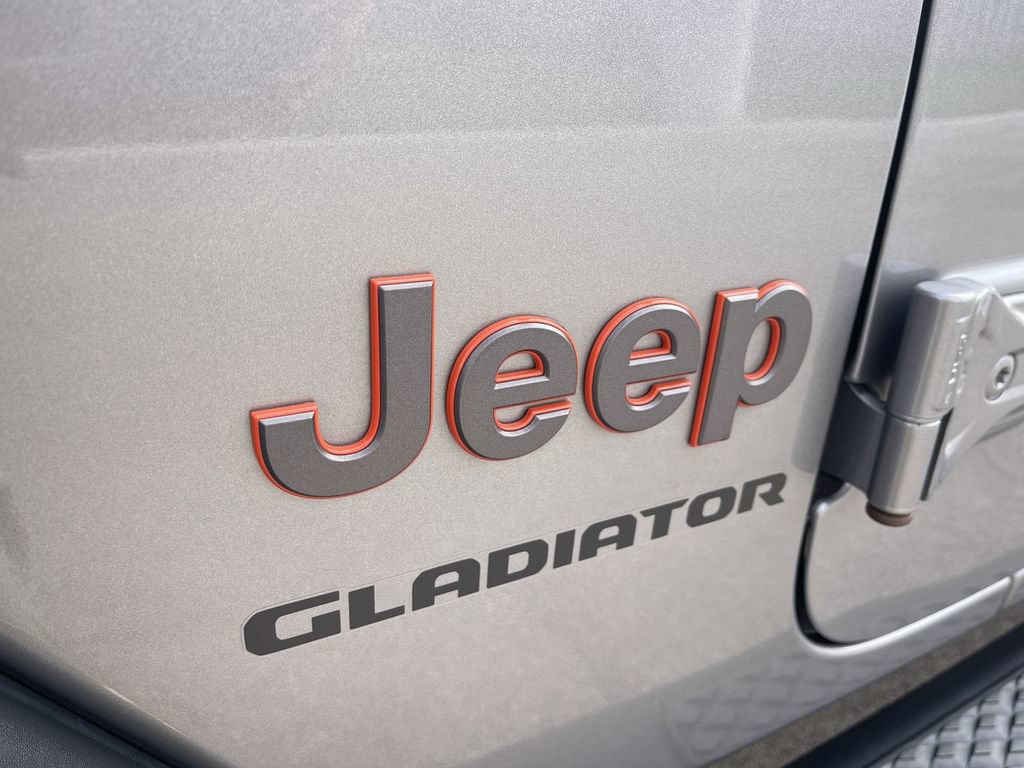 Used 2021 Jeep Gladiator Mojave AWD/4WD image 14