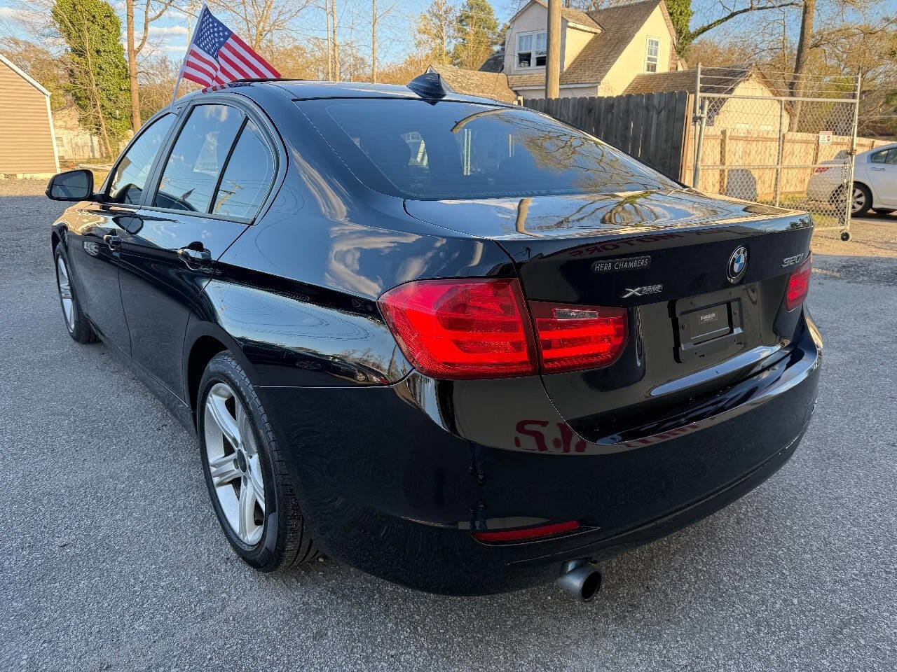 Used 2013 BMW 320i xDrive 320i xDrive AWD 4dr Sedan image 6