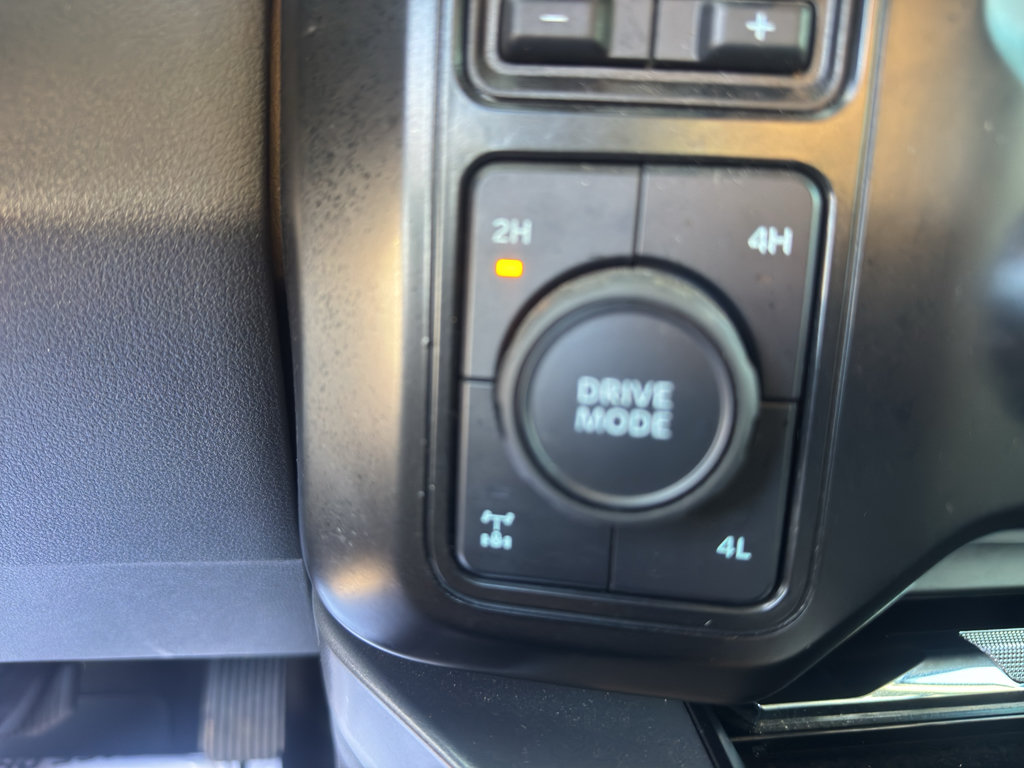 Used 2024 Ford F250 Lariat w/ Lariat Ultimate Package AWD/4WD image 26