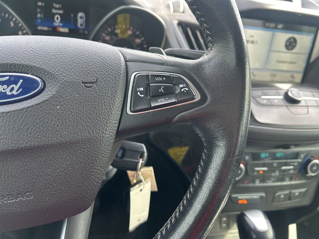 Used 2018 Ford Escape SE w/ SE Sport Appearance Package image 25